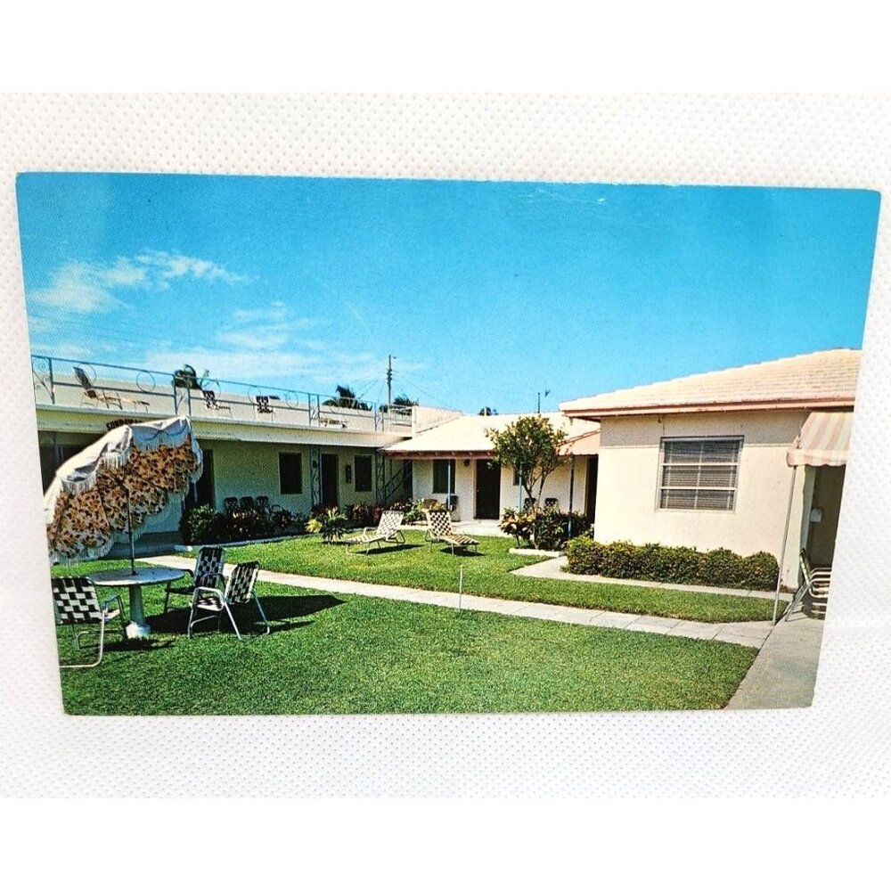 Vintage Sunray Lodge Motel Postcard, Hollywood, Florida